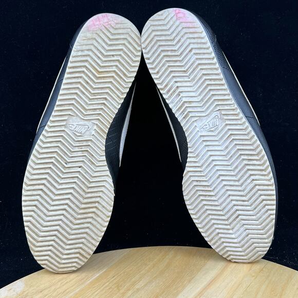 Nike Cortez Classic Black White 398436-010 Womens Size 9 - Picture 9 of 10